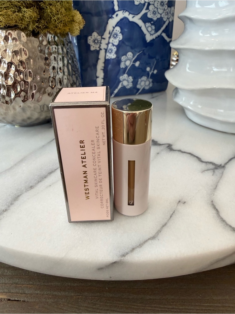 WESTMAN ATELIER
Vital Skincare Concealer in M4